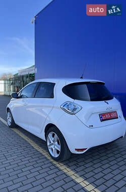 Хэтчбек Renault Zoe 2015 в 