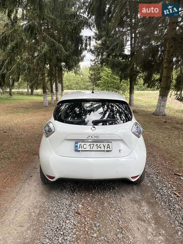 Хэтчбек Renault Zoe 2016 в Луцке
