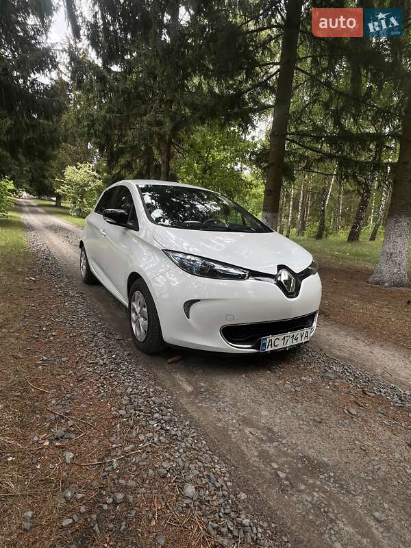 Хэтчбек Renault Zoe 2016 в Луцке