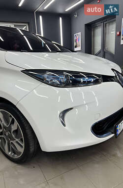Хэтчбек Renault Zoe 2013 в 