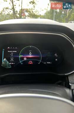 Хэтчбек Renault Zoe 2020 в 