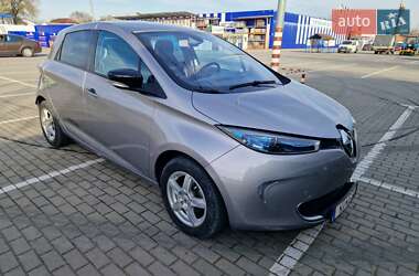 Хетчбек Renault Zoe 2015 в 