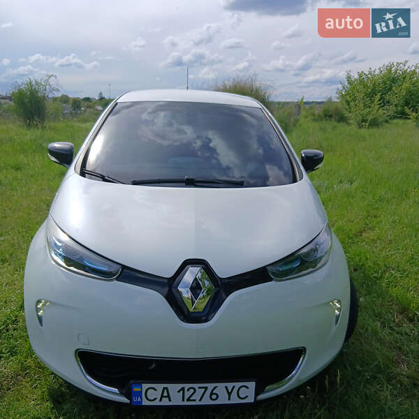 Хетчбек Renault Zoe 2015 в Корсунь-Шевченківському