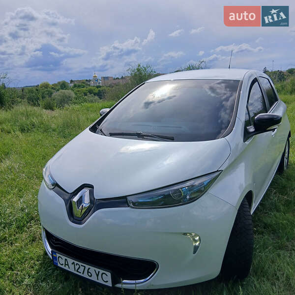 Хетчбек Renault Zoe 2015 в Корсунь-Шевченківському