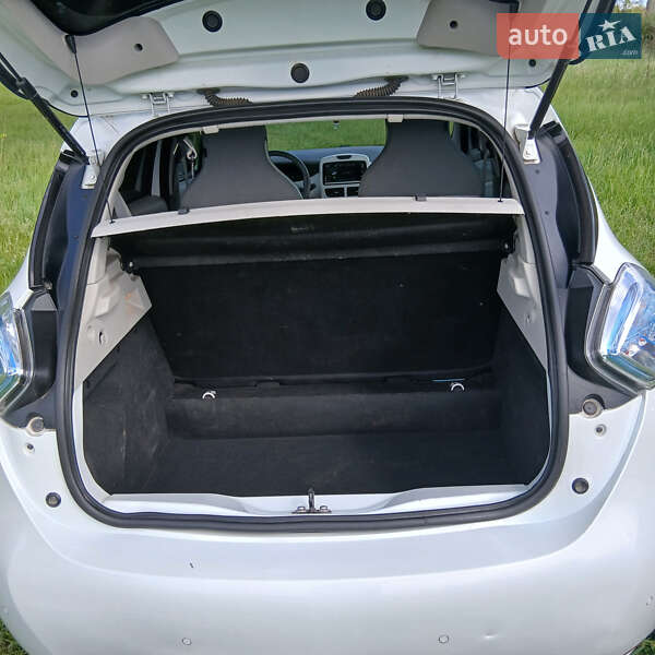 Хетчбек Renault Zoe 2015 в Корсунь-Шевченківському