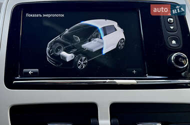 Хэтчбек Renault Zoe 2014 в 