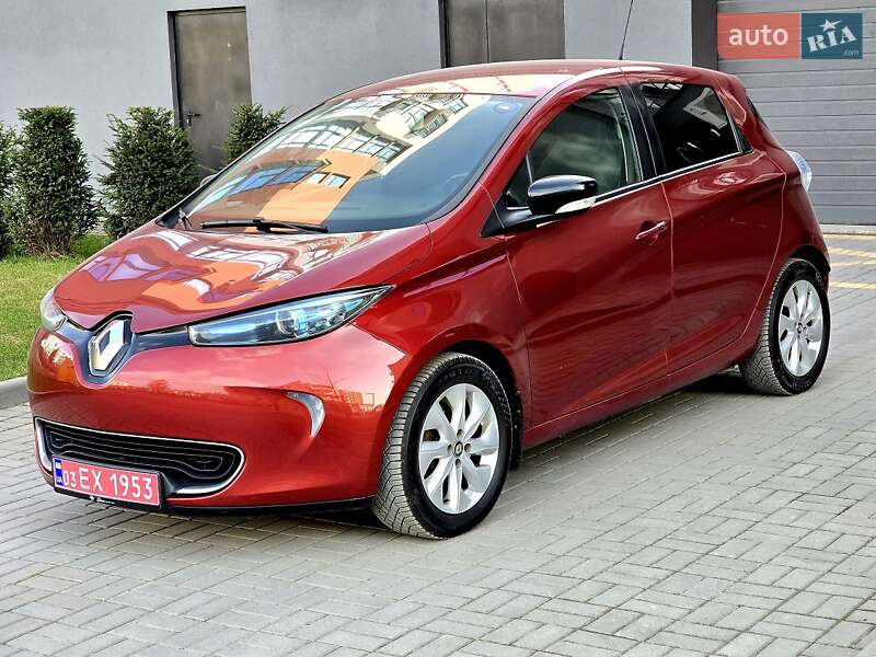 Хэтчбек Renault Zoe 2017 в 