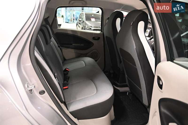 Хэтчбек Renault Zoe 2016 в Киеве