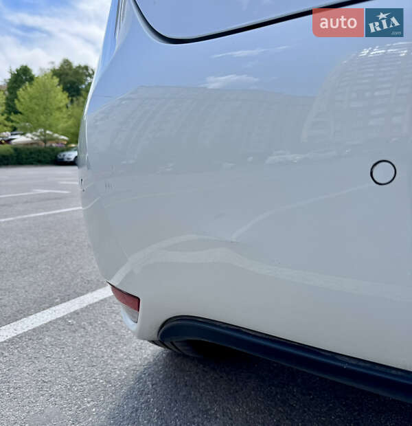 Хетчбек Renault Zoe 2017 в Києві фото 10 Хетчбек Renault Zoe 2017 в Києві