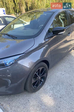 Хэтчбек Renault Zoe 2017 в 