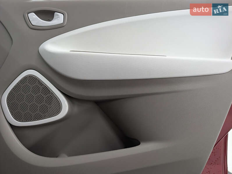 Хэтчбек Renault Zoe 2018 в Киеве