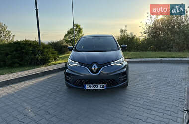 Хэтчбек Renault Zoe 2021 в 