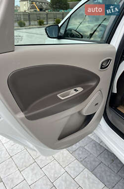 Хетчбек Renault Zoe 2017 в 