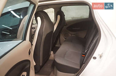 Хэтчбек Renault Zoe 2015 в 