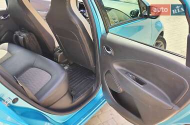 Хэтчбек Renault Zoe 2019 в 