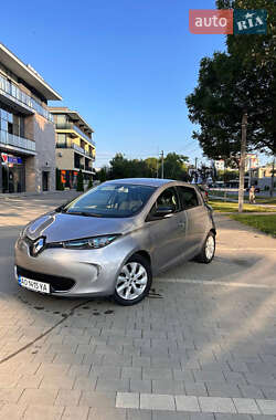 Хетчбек Renault Zoe 2016 в Ужгороді