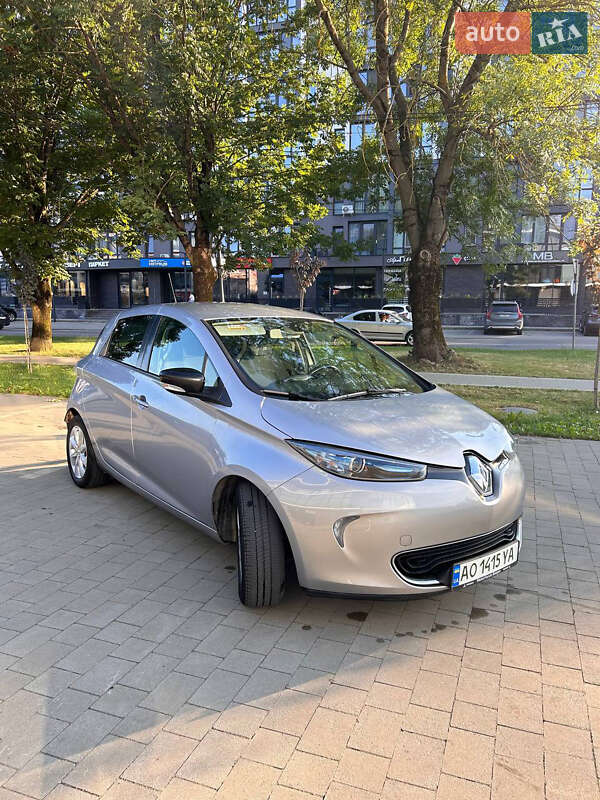 Хэтчбек Renault Zoe 2016 в Ужгороде
