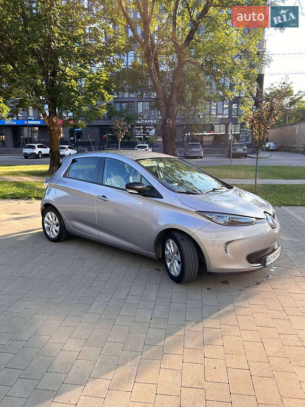 Хэтчбек Renault Zoe 2016 в Ужгороде