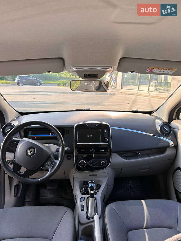 Хэтчбек Renault Zoe 2016 в Ужгороде