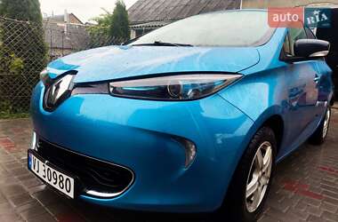 Хэтчбек Renault Zoe 2017 в 