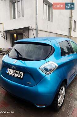 Хэтчбек Renault Zoe 2017 в 