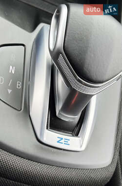 Хетчбек Renault Zoe 2022 в 