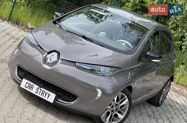 Хэтчбек Renault Zoe 2017 в 