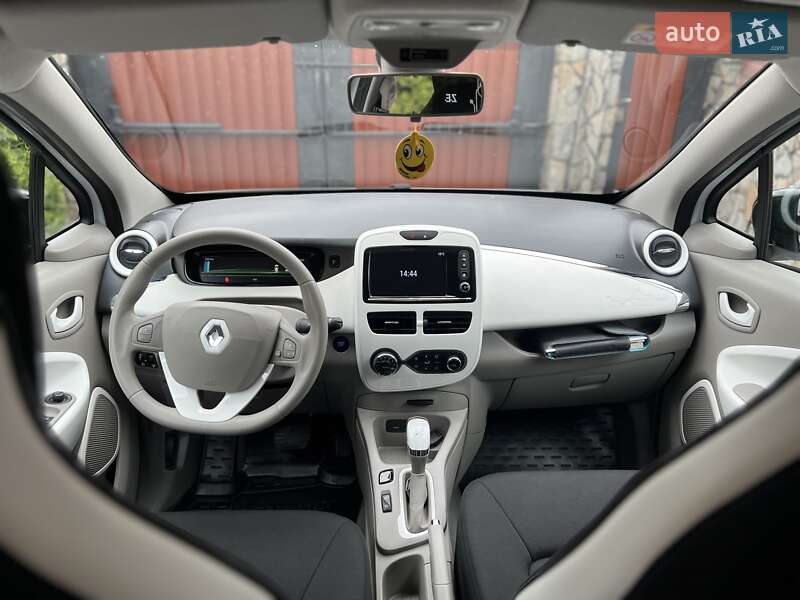 Хэтчбек Renault Zoe 2016 в Виннице