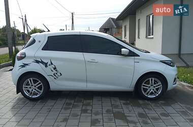 Хетчбек Renault Zoe 2021 в 