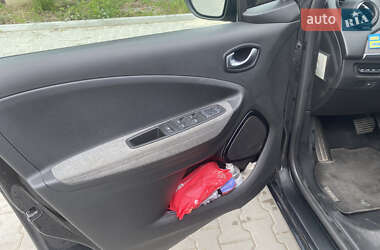 Хэтчбек Renault Zoe 2019 в 