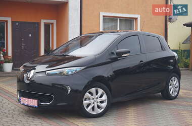 Хетчбек Renault Zoe 2015 в 