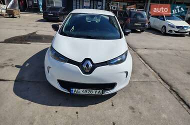 Хэтчбек Renault Zoe 2017 в 