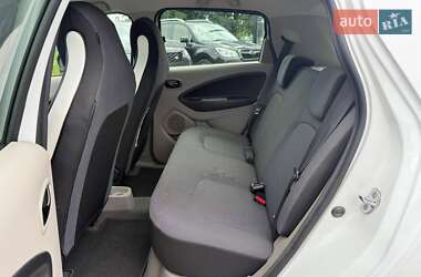 Хэтчбек Renault Zoe 2016 в 