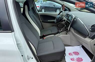 Хэтчбек Renault Zoe 2016 в 
