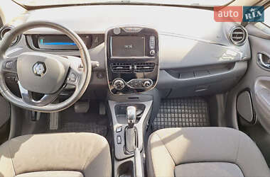 Хэтчбек Renault Zoe 2018 в 