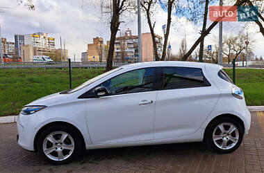 Хэтчбек Renault Zoe 2018 в 