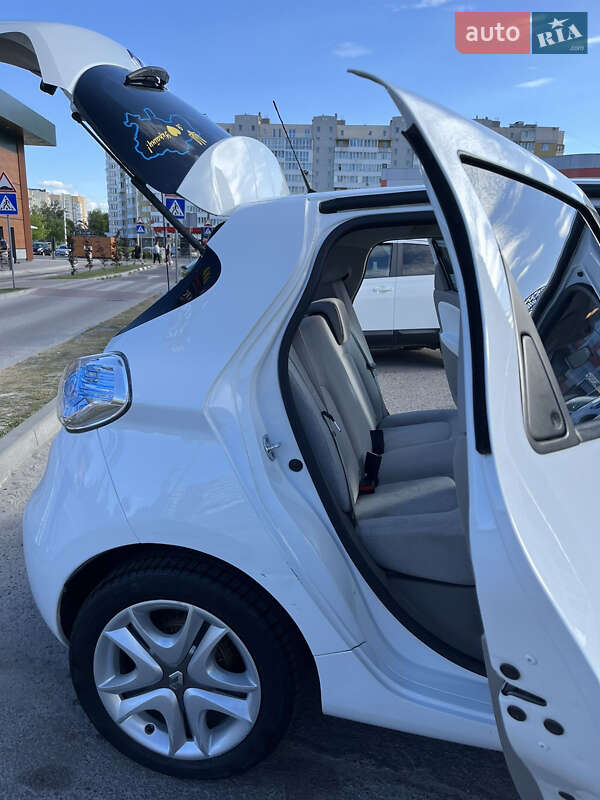 Хэтчбек Renault Zoe 2015 в Львове