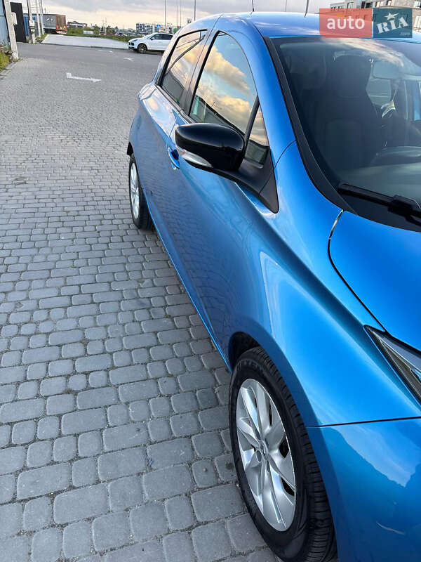 Хэтчбек Renault Zoe 2018 в Львове