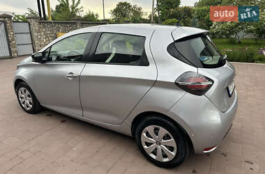 Хэтчбек Renault Zoe 2021 в 