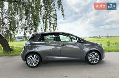 Хэтчбек Renault Zoe 2016 в 