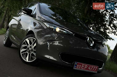 Хэтчбек Renault Zoe 2016 в 