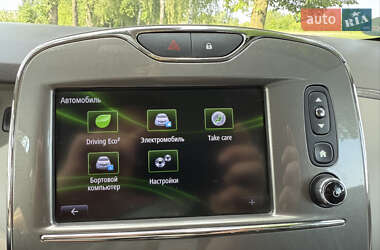Хэтчбек Renault Zoe 2016 в 