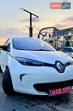 Хэтчбек Renault Zoe 2017 в 