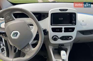 Хэтчбек Renault Zoe 2013 в 