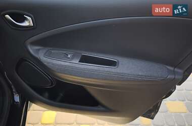 Хэтчбек Renault Zoe 2023 в 