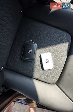 Хэтчбек Renault Zoe 2023 в 