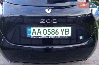 Хэтчбек Renault Zoe 2014 в 