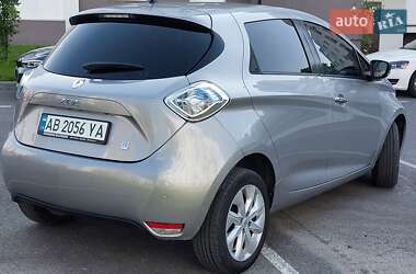 Хэтчбек Renault Zoe 2016 в 