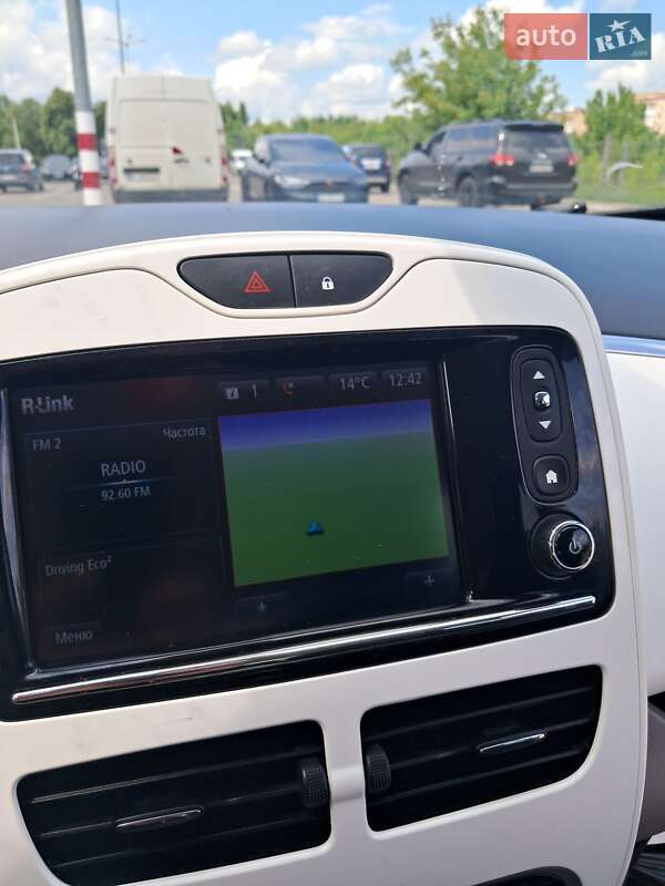Хэтчбек Renault Zoe 2016 в Дубно