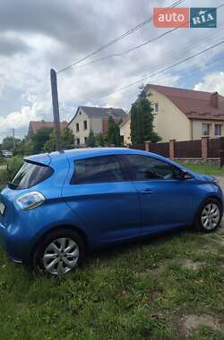 Хэтчбек Renault Zoe 2016 в 